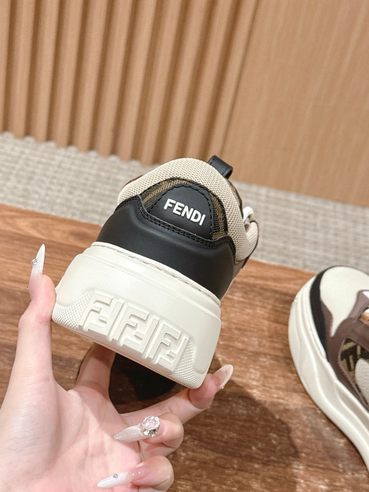 Mehrfarbige Sneakers