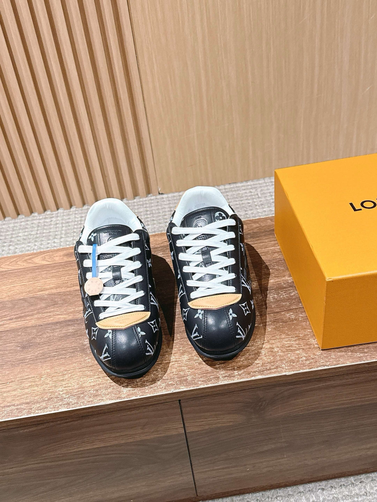 Trainer Navy