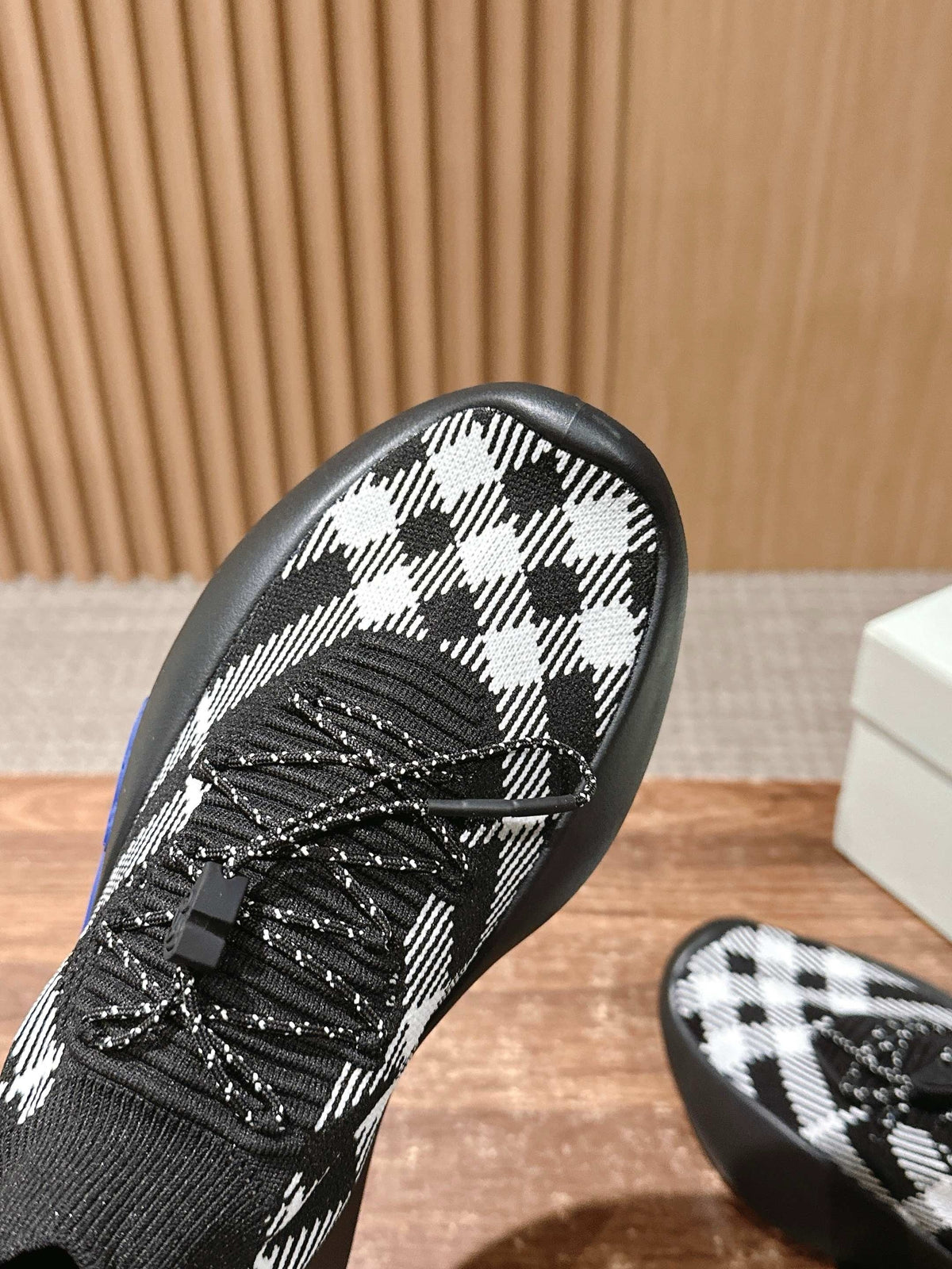 Black Knit Check Sock Runner - Men's