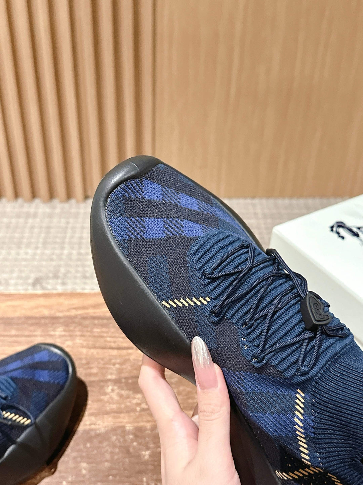 Black Knit Check Sock Runner - Men's