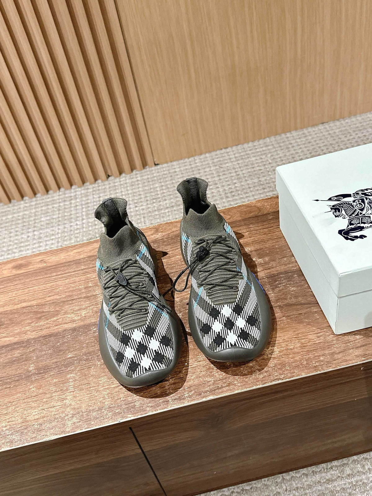 Black Knit Check Sock Runner - Men's