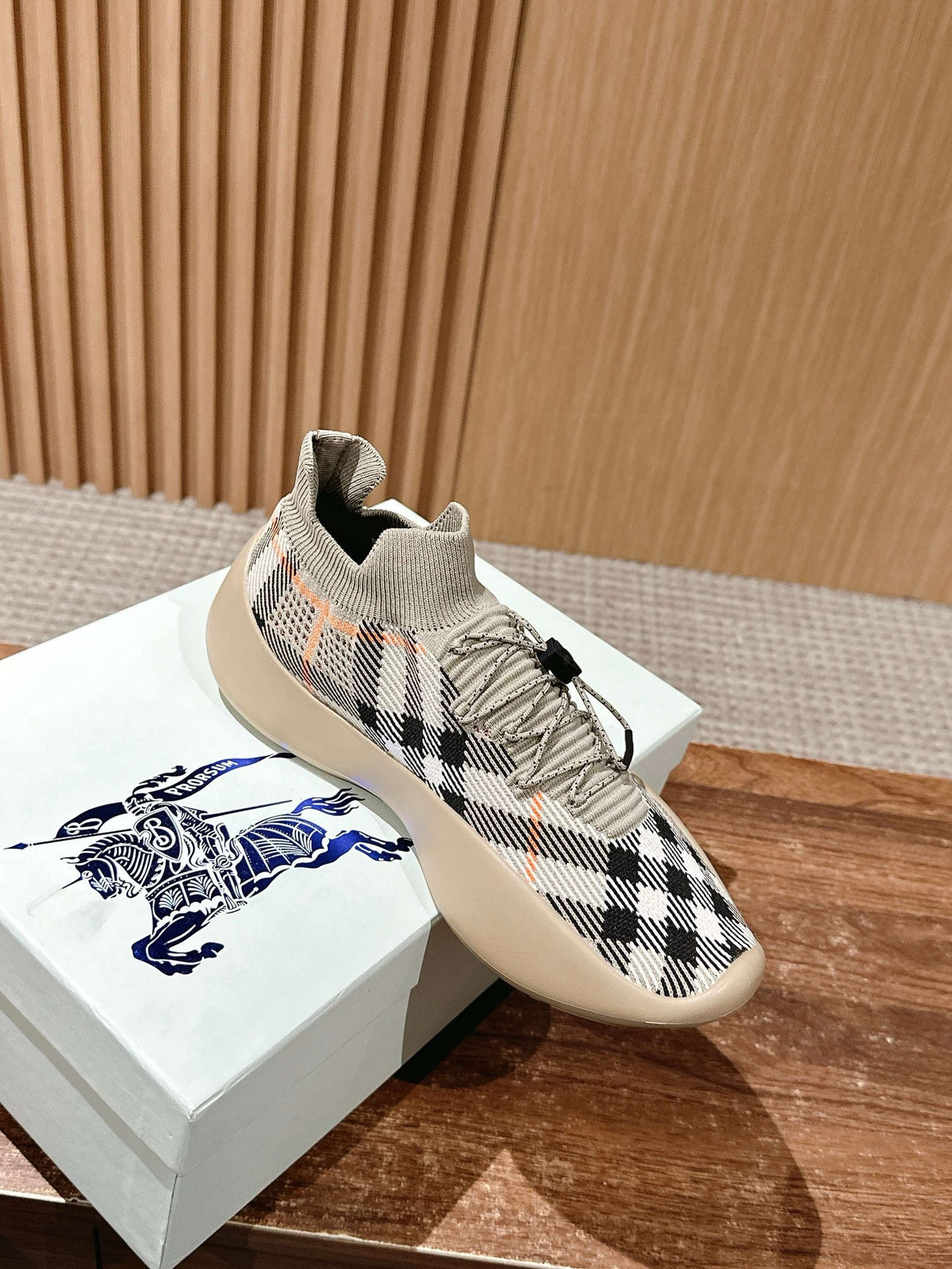 Black Knit Check Sock Runner - Men's