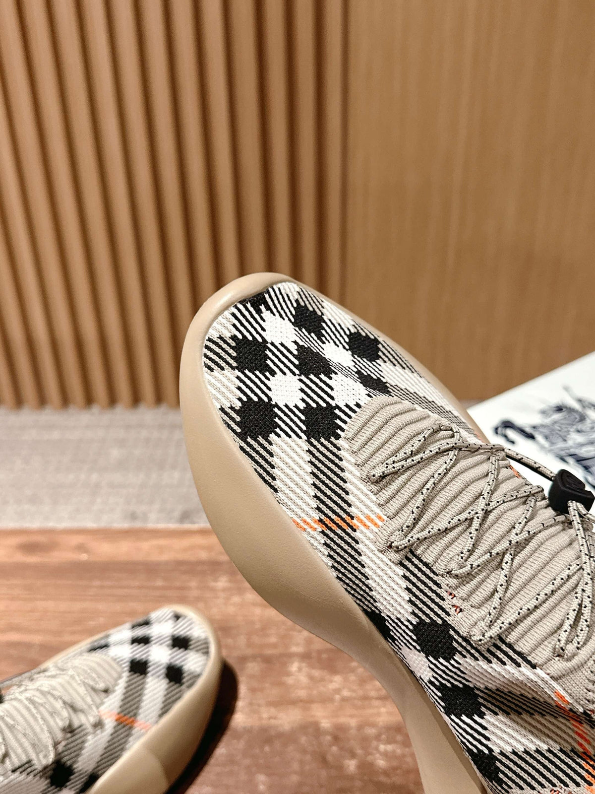 Black Knit Check Sock Runner - Men's