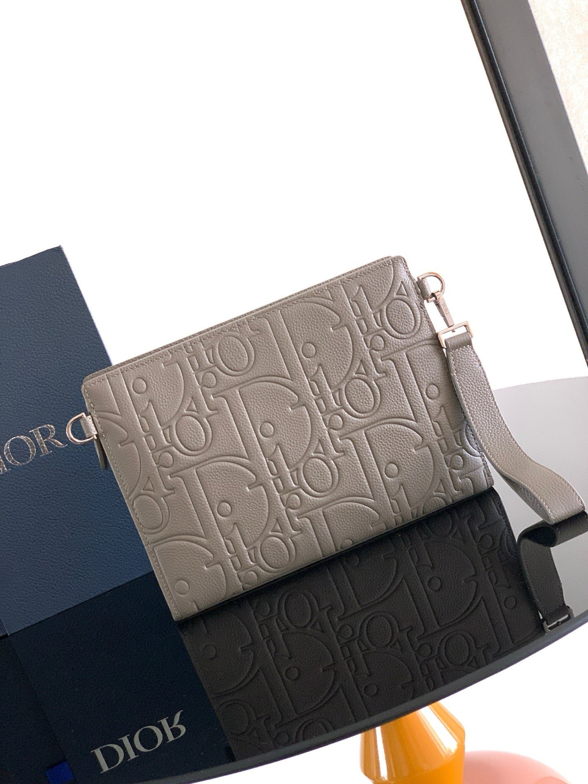 Multicolour Clutch