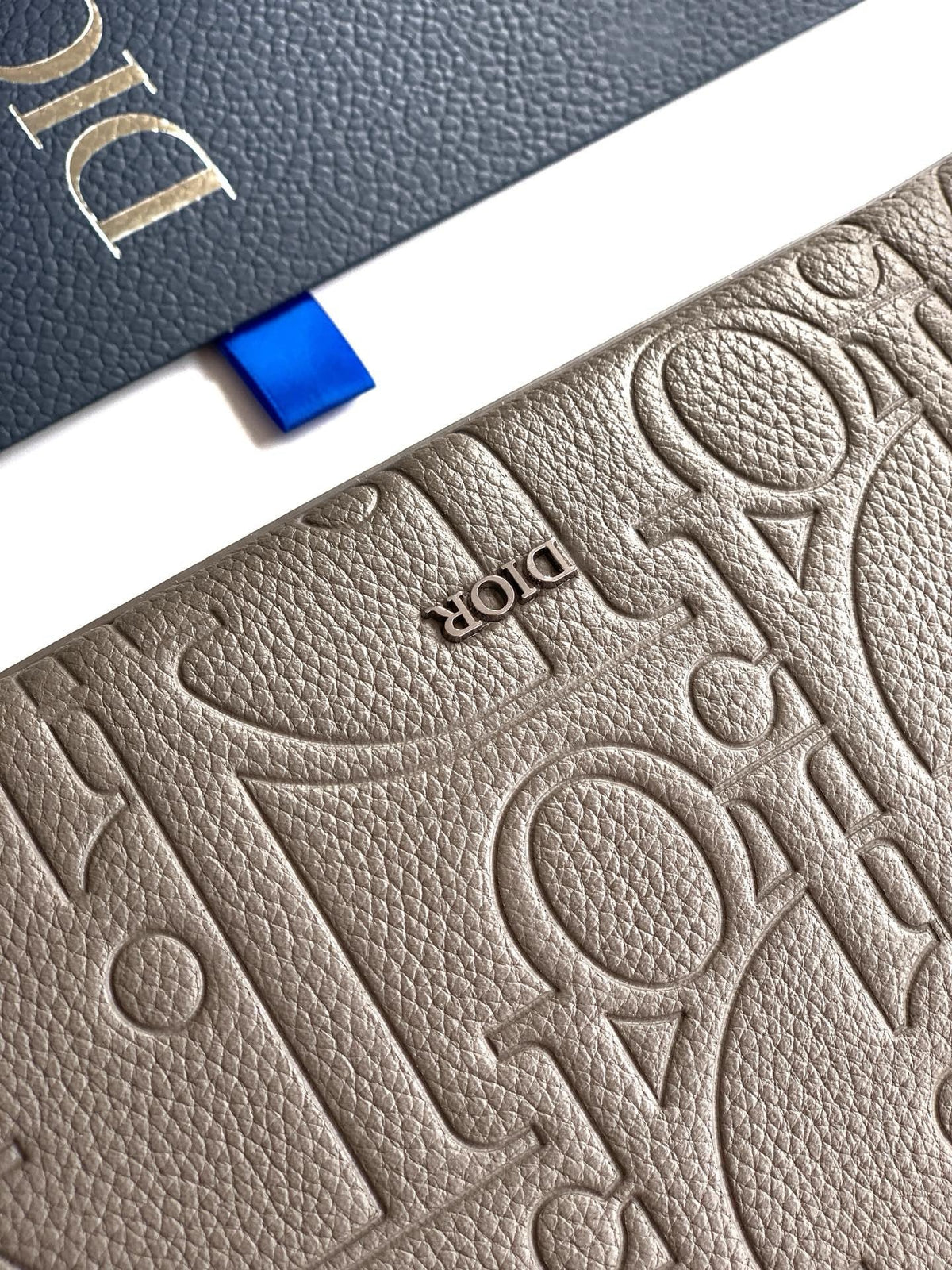 Multicolour Clutch