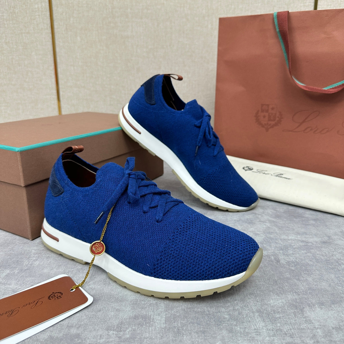 Blauer Strick-Runner mit Kontrastsohle – Herren