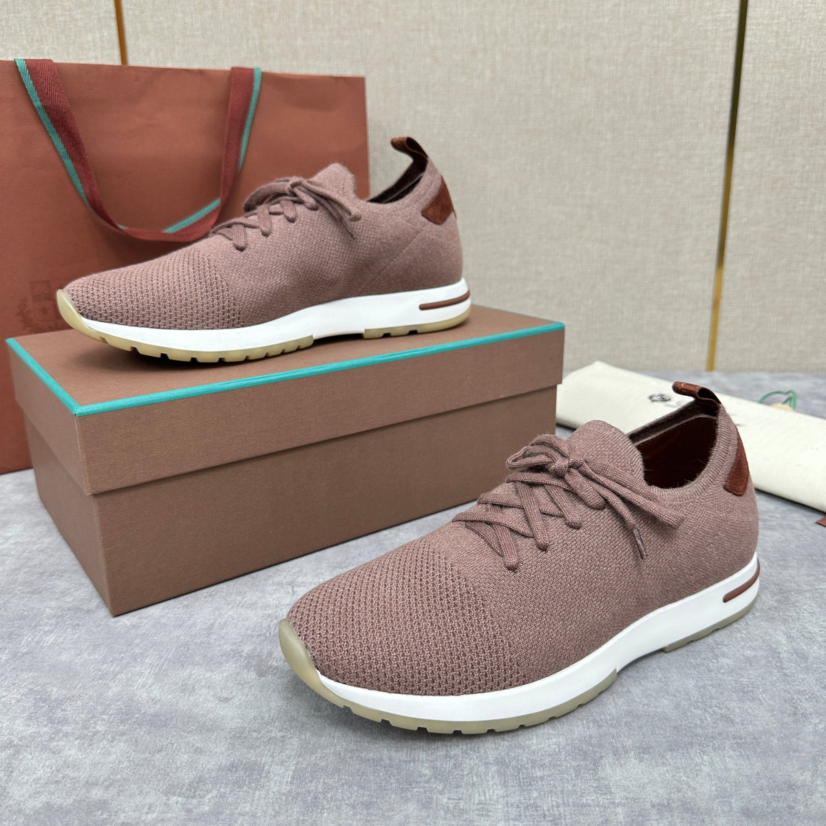 Blue Knit Contrast Sole Runner - Men's