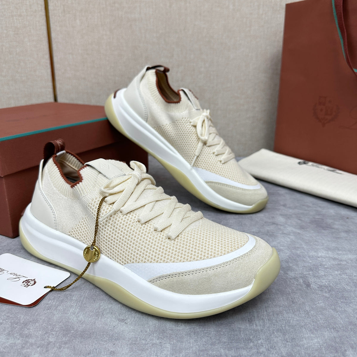 Cremefarbener Strick-Runner mit klobiger Sohle – Herren