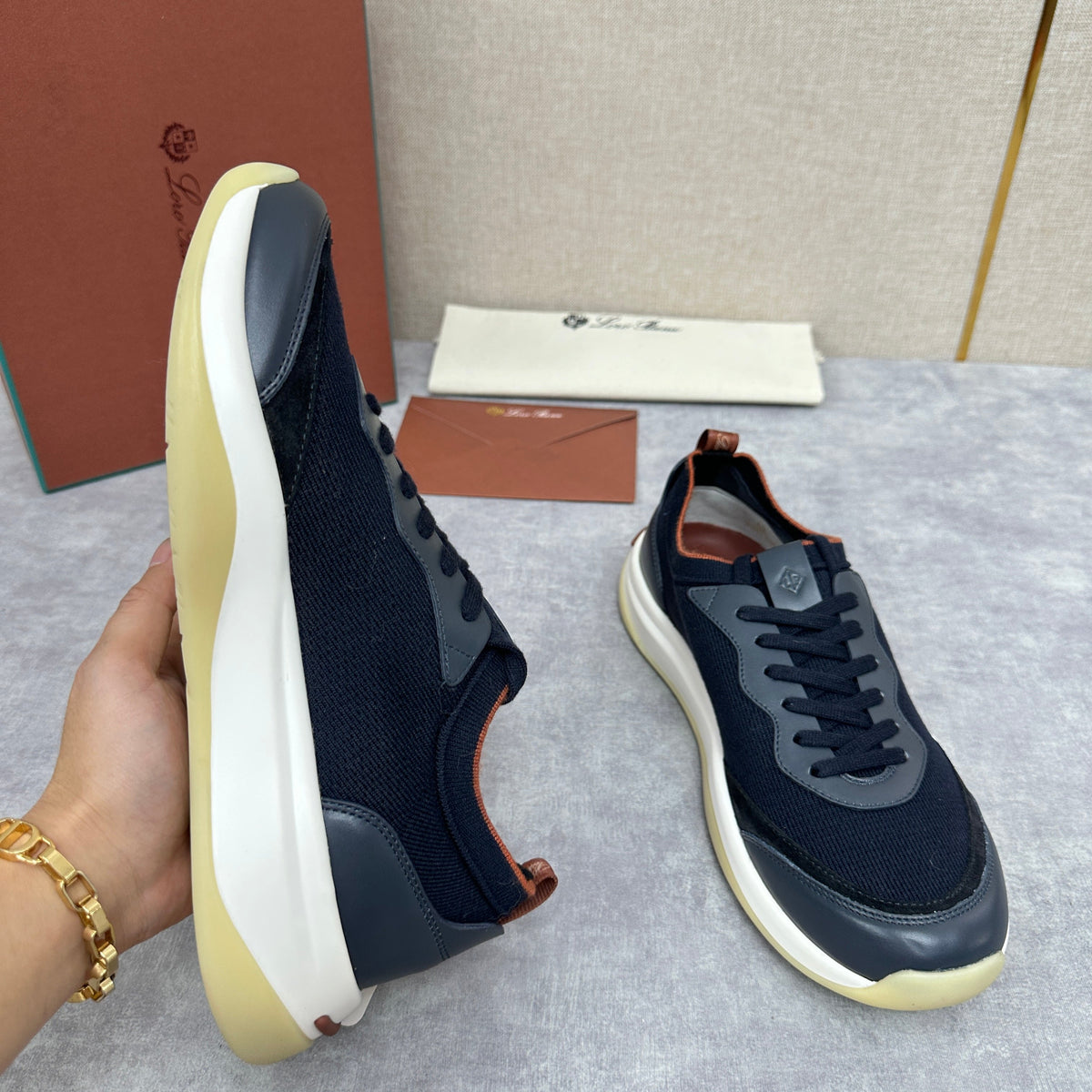 Navy Mesh Contrast Sole Runner - Men's