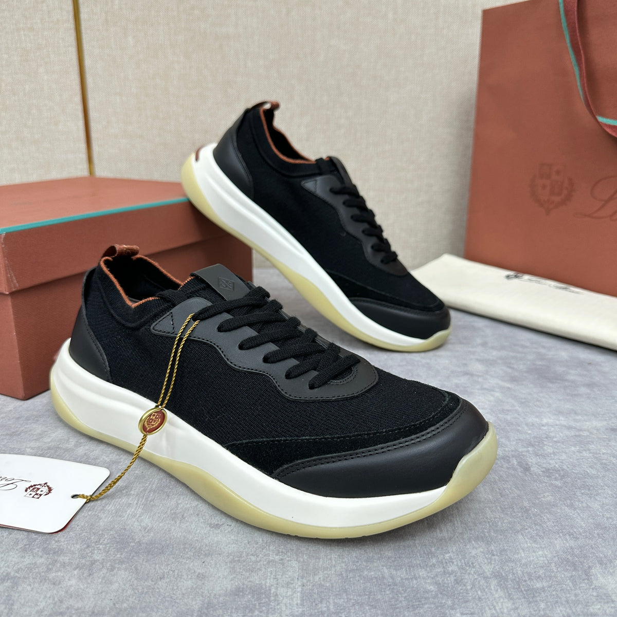 Cremefarbener Strick-Runner mit klobiger Sohle – Herren