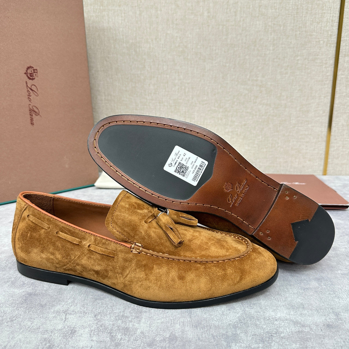 Herren-Slipper aus braunem Wildleder mit Quasten