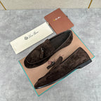 Herren-Slipper aus braunem Wildleder mit Quasten