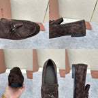 Herren-Slipper aus braunem Wildleder mit Quasten
