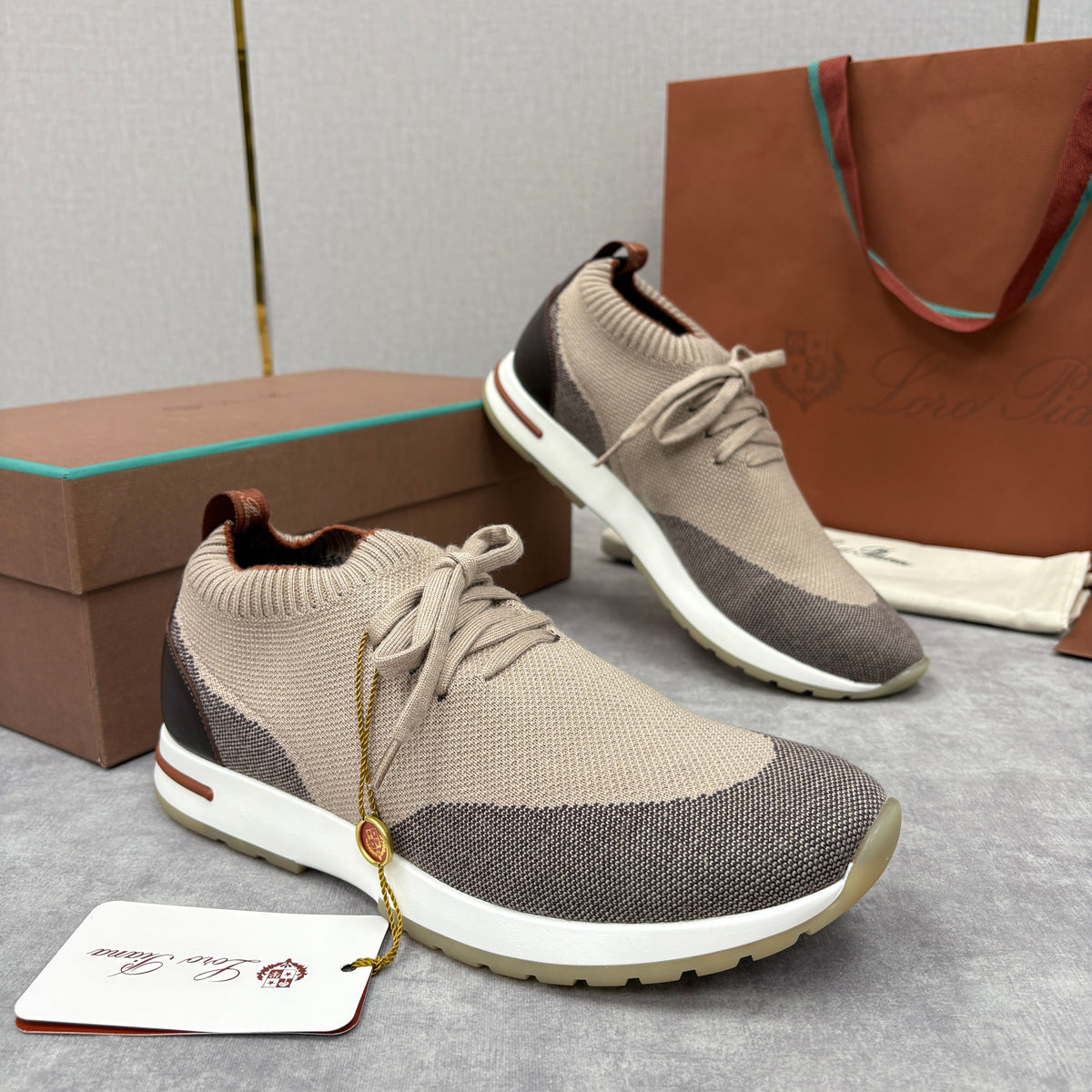 Cremefarbener Strick-Runner mit Einsätzen – Herren