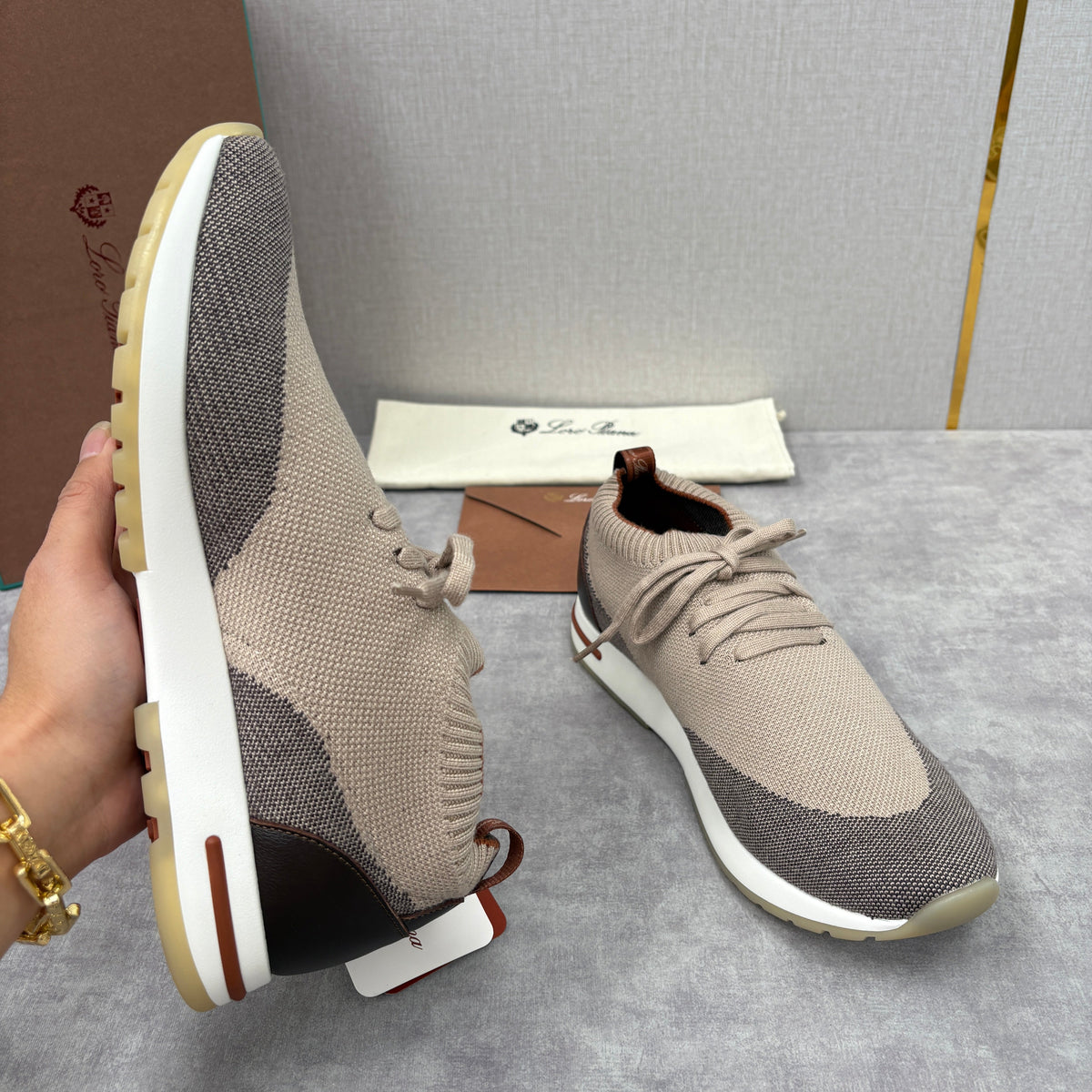 Cremefarbener Strick-Runner mit Einsätzen – Herren