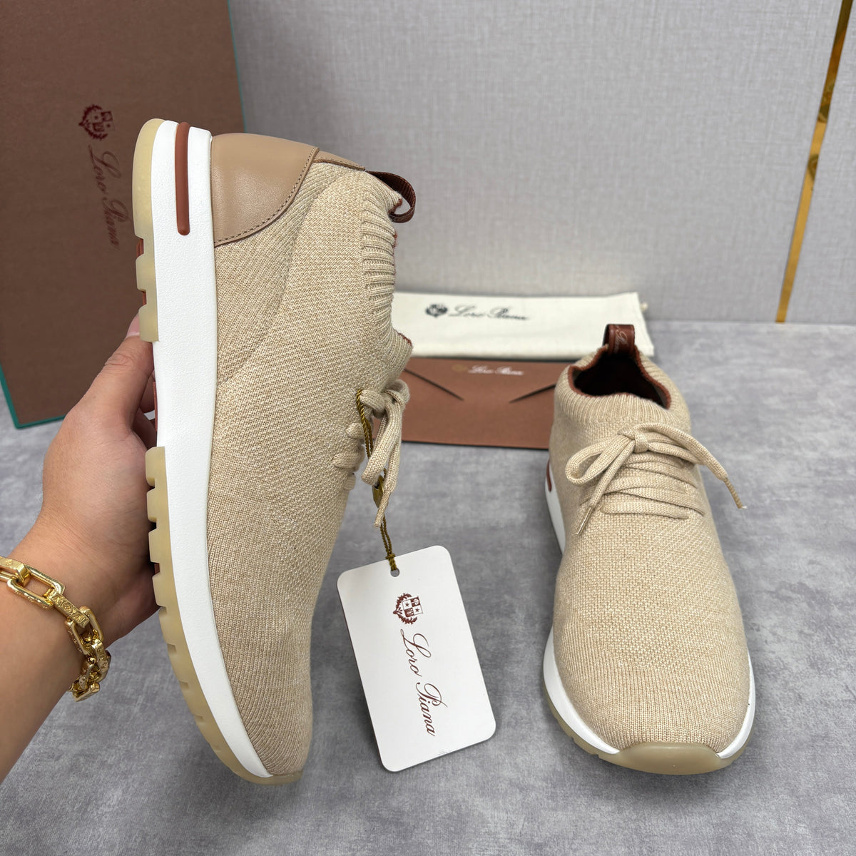 Cremefarbener Strick-Runner mit Einsätzen – Herren