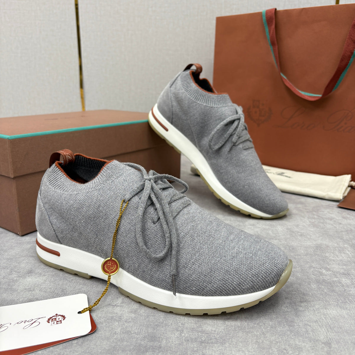 Brauner Strick-Socken-Runner mit Ton-in-Ton-Details – Herren