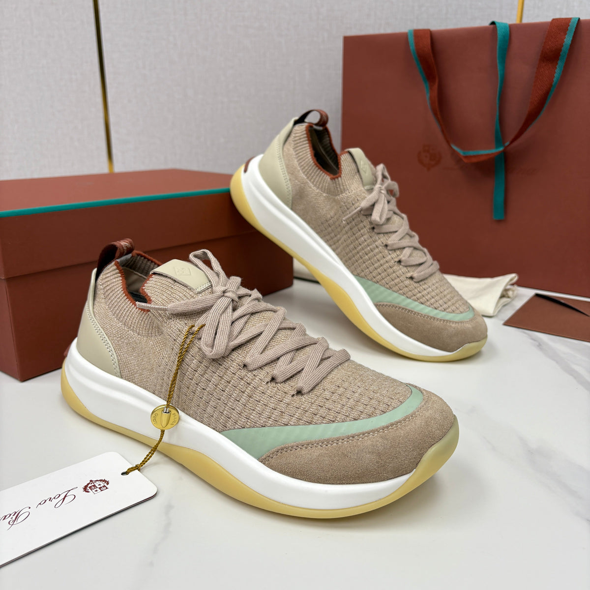 Sneakers für Herren – Dunkelbraun und Beige mit Sand-Schokoladen-Details