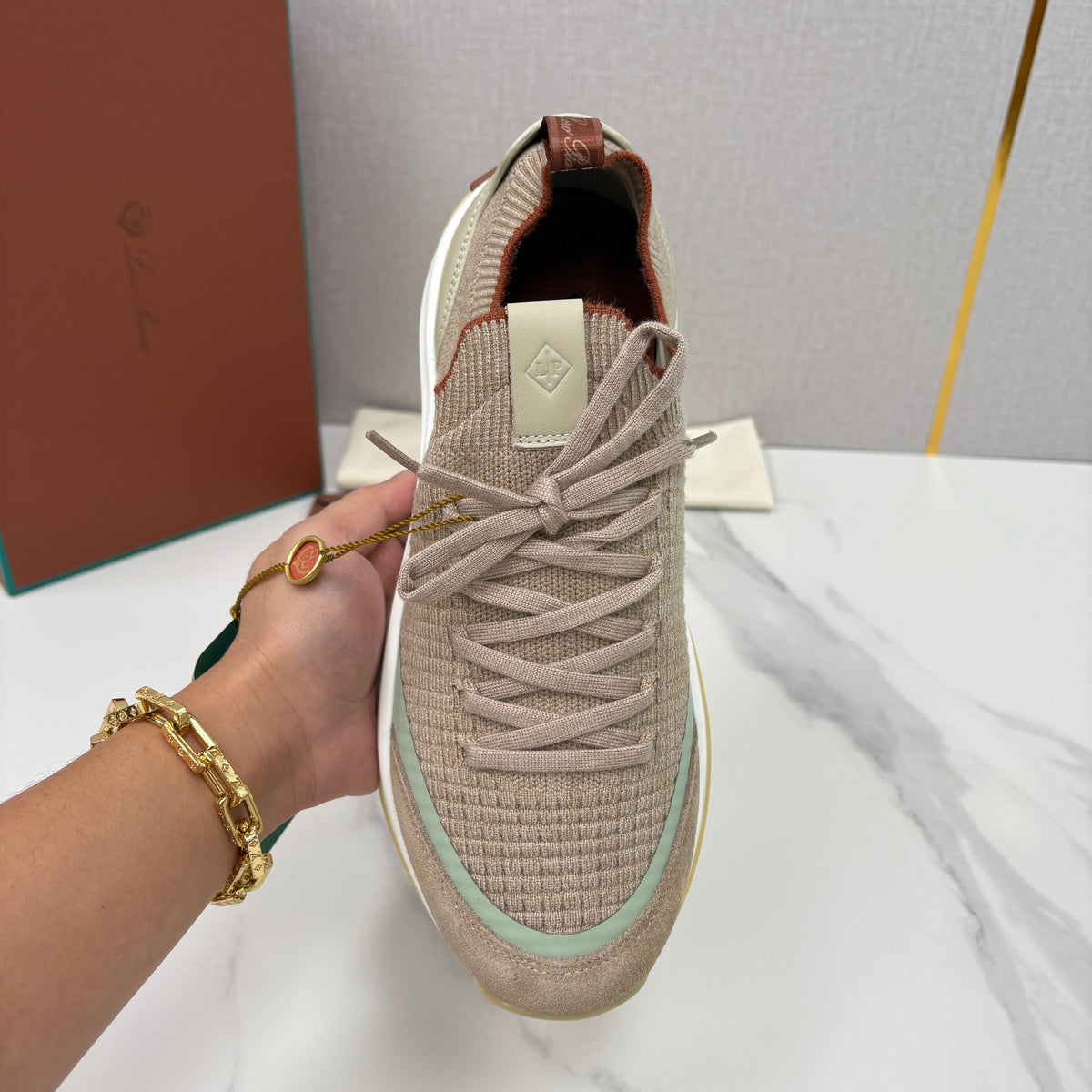 Sneakers für Herren – Dunkelbraun und Beige mit Sand-Schokoladen-Details