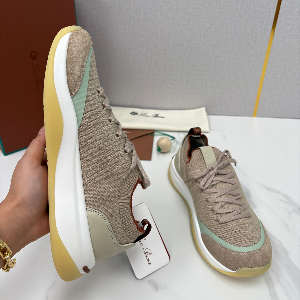 Sneakers für Herren – Dunkelbraun und Beige mit Sand-Schokoladen-Details