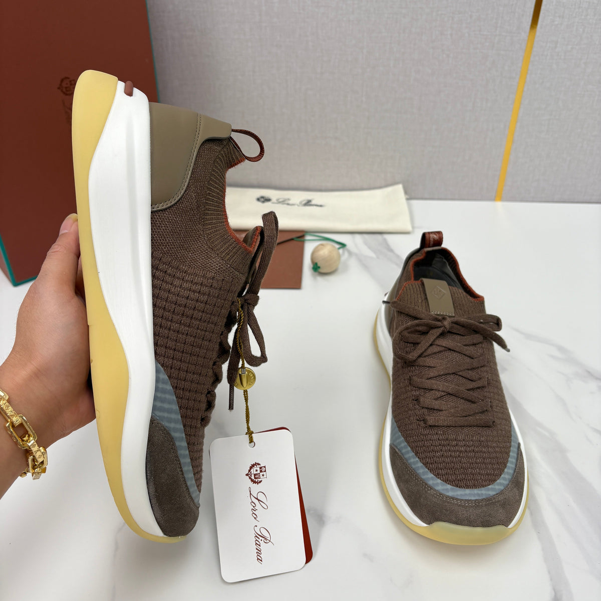 Sneakers für Herren – Dunkelbraun und Beige mit Sand-Schokoladen-Details
