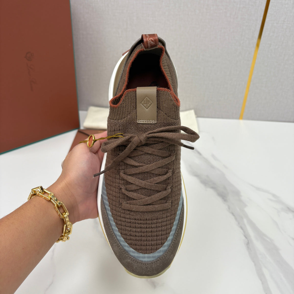 Sneakers für Herren – Dunkelbraun und Beige mit Sand-Schokoladen-Details