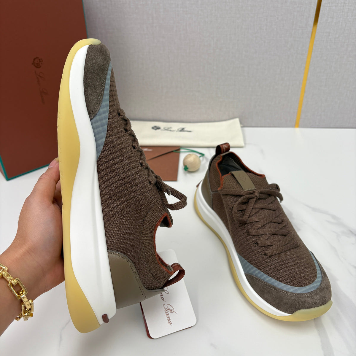 Sneakers für Herren – Dunkelbraun und Beige mit Sand-Schokoladen-Details