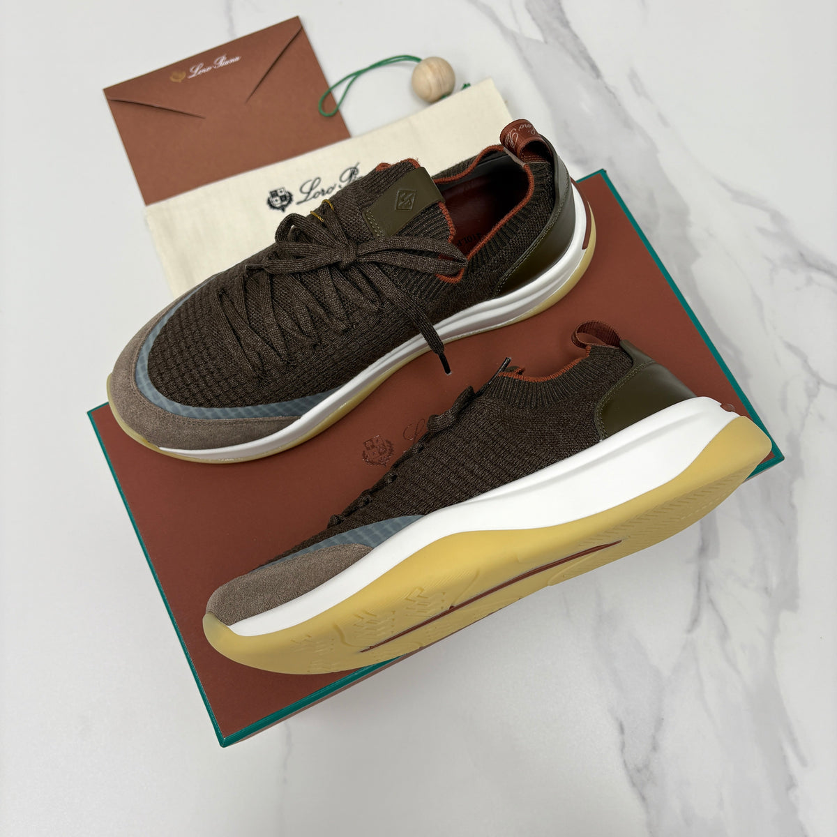 Sneakers für Herren – Dunkelbraun und Beige mit Sand-Schokoladen-Details