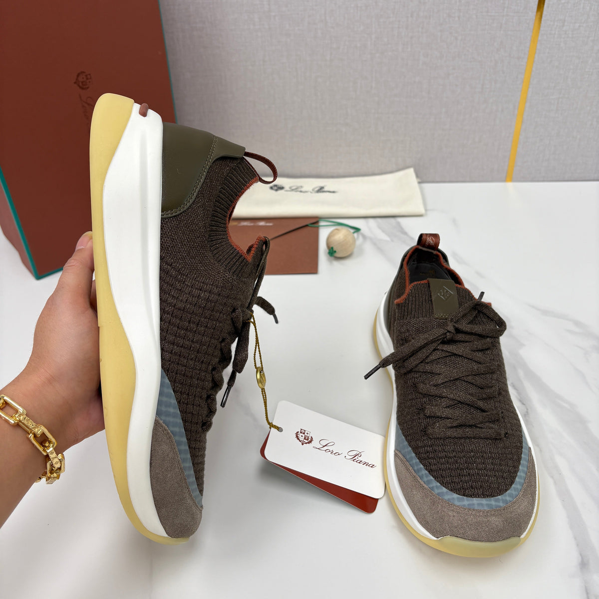 Sneakers für Herren – Dunkelbraun und Beige mit Sand-Schokoladen-Details