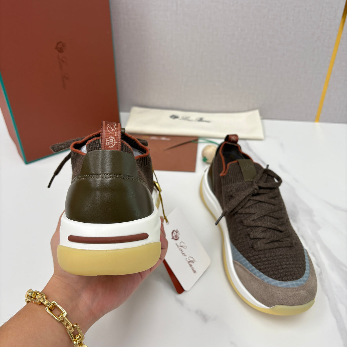 Sneakers für Herren – Dunkelbraun und Beige mit Sand-Schokoladen-Details