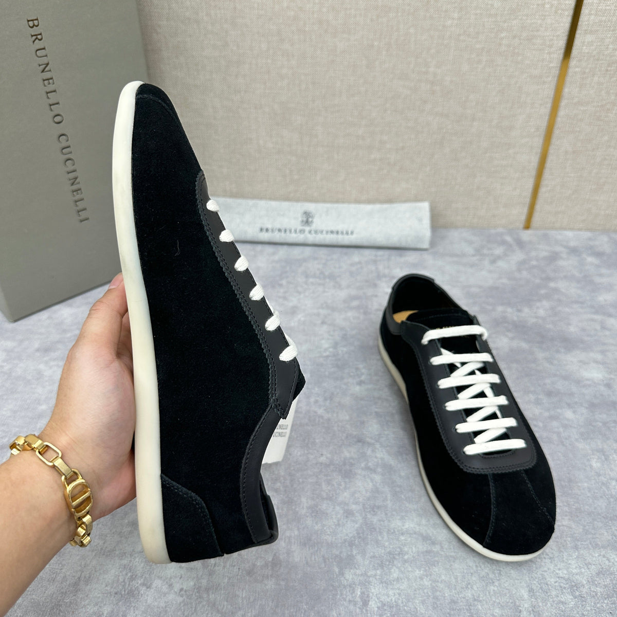Niedrige Sneaker mit Cupsohle aus Wildleder – Herren