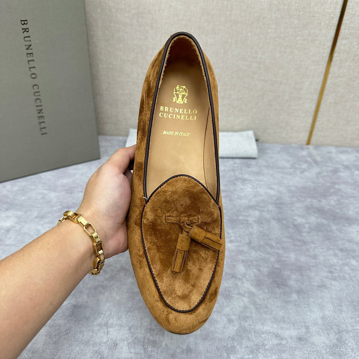 Grauer Wildleder-Quastenloafer – Herren