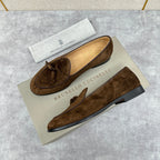 Beige Wildleder Quasten-Loafer – Herren