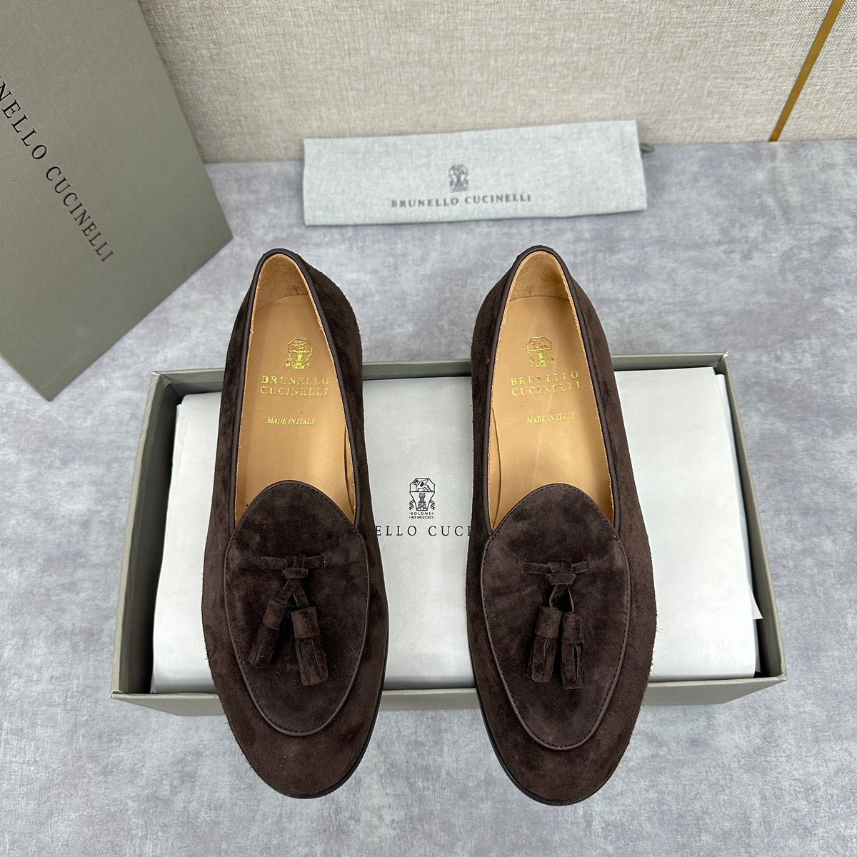 Beige Wildleder Quasten-Loafer – Herren