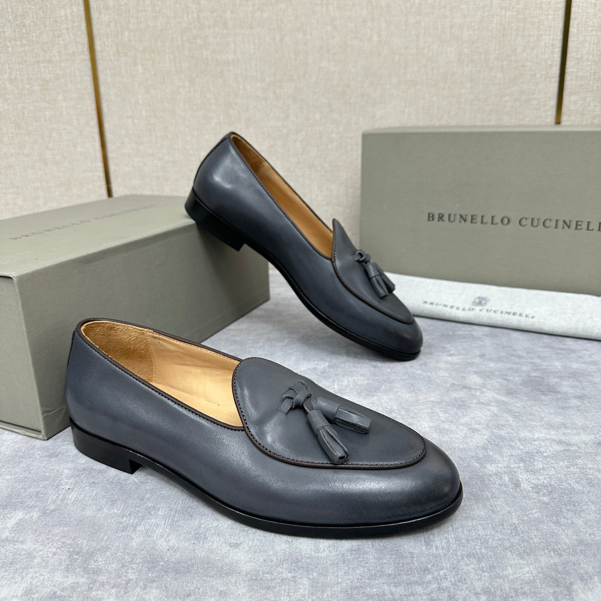 Grey Leather Tassel Loafer - Men's