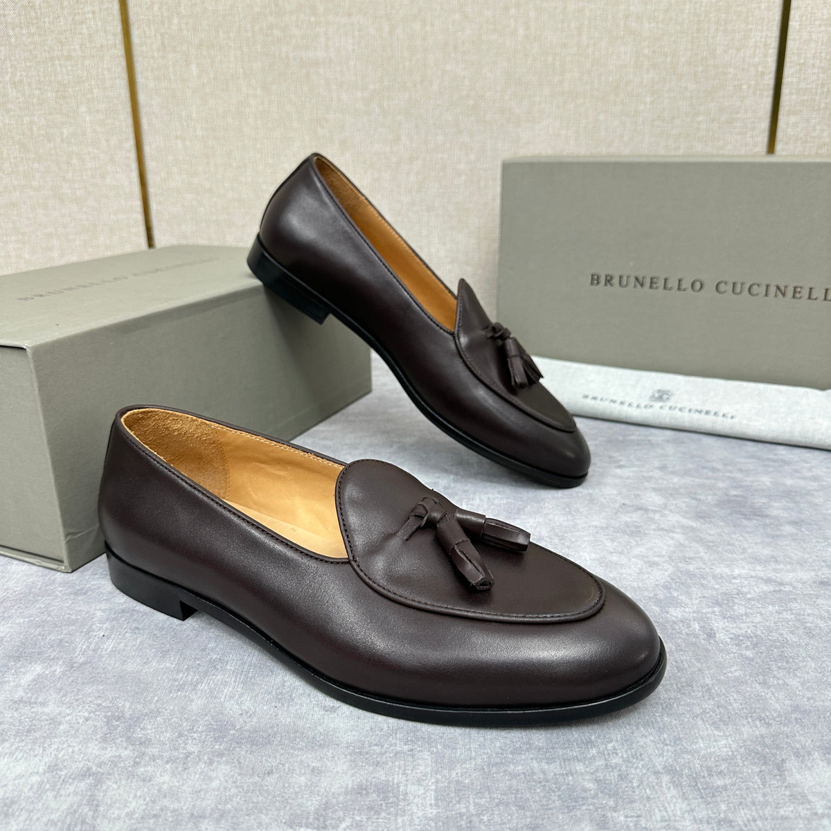 Grey Leather Tassel Loafer - Men's