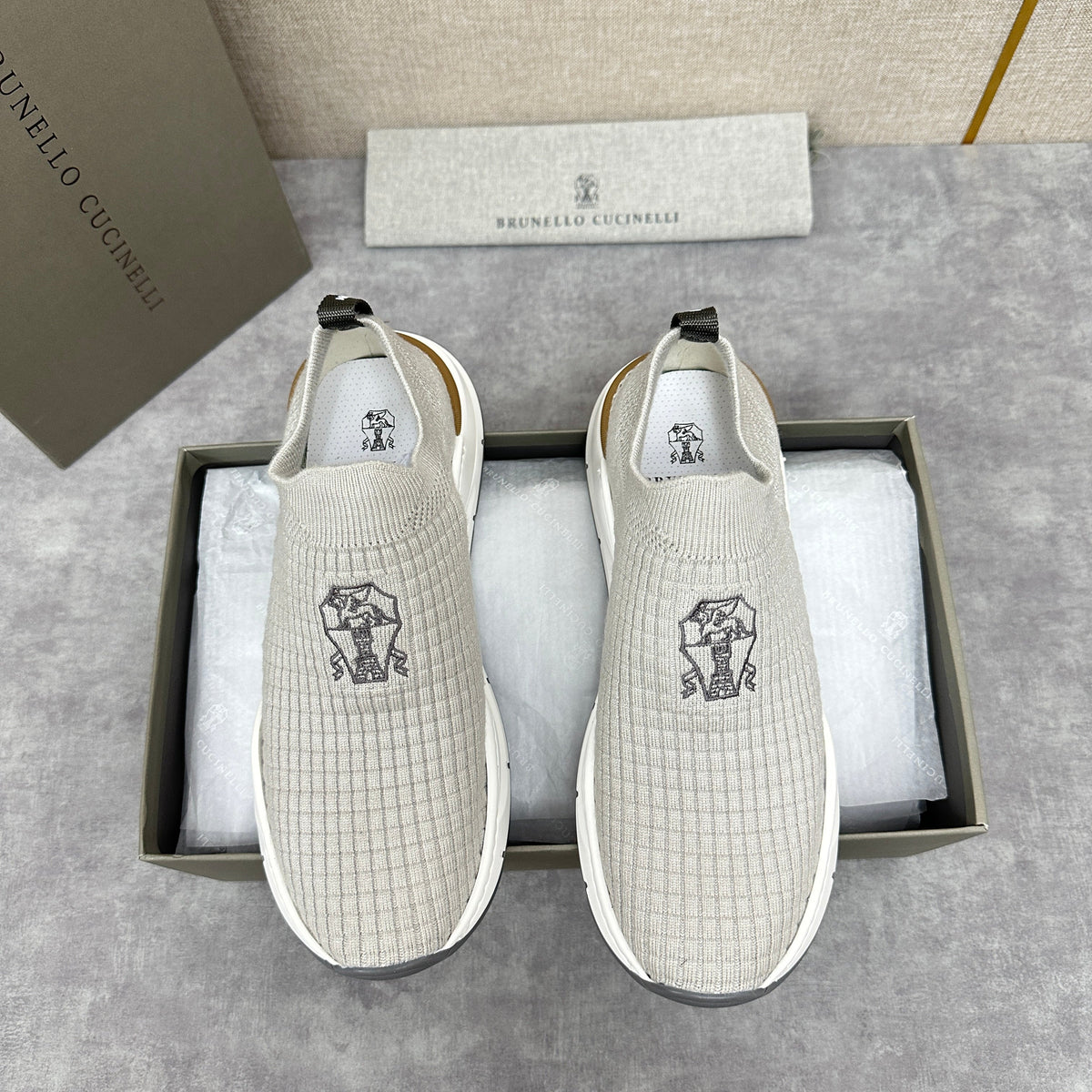 Grey Knit Quilted Sock Runner - Men's
