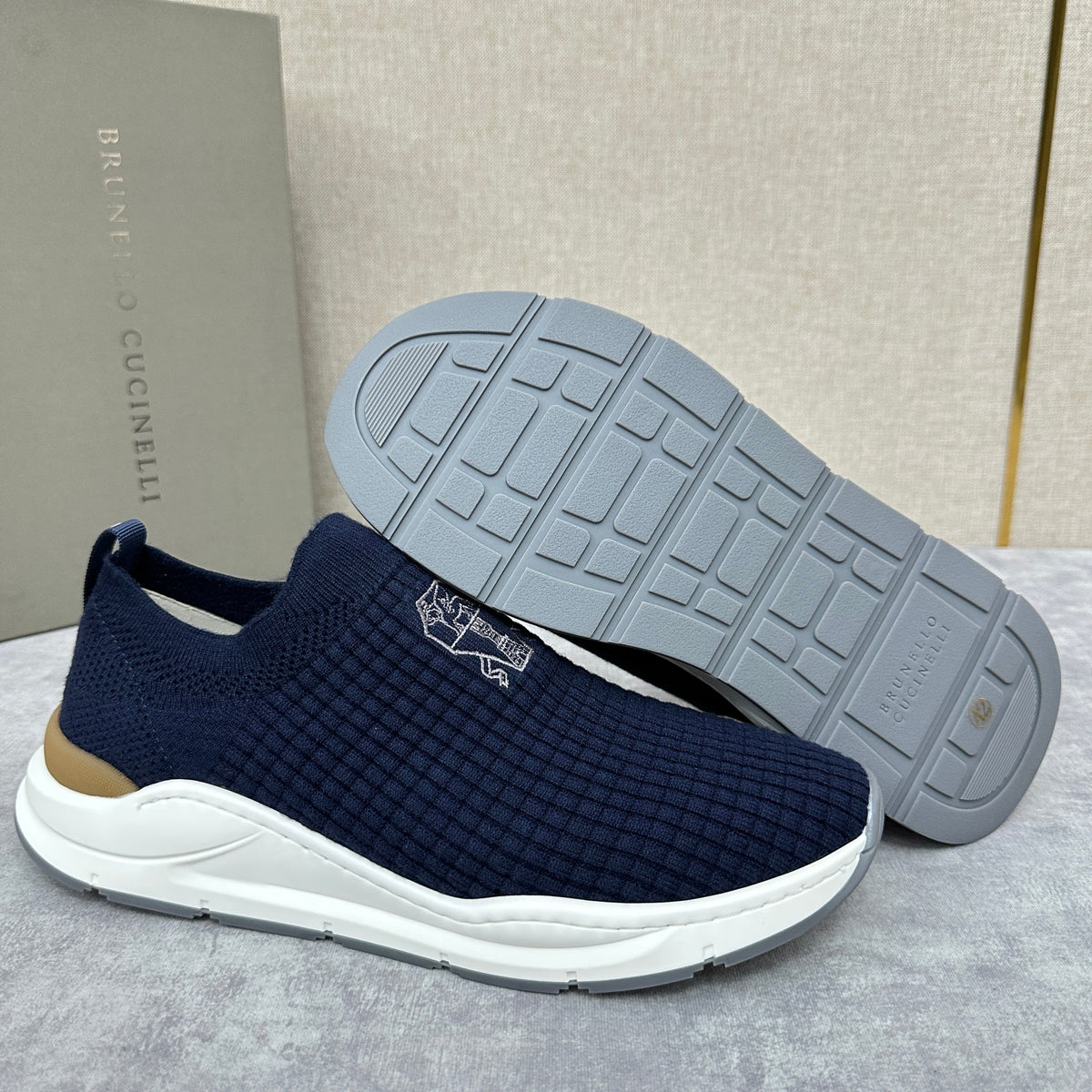 Grauer gesteppter Socken-Sneaker aus Strick – Herren