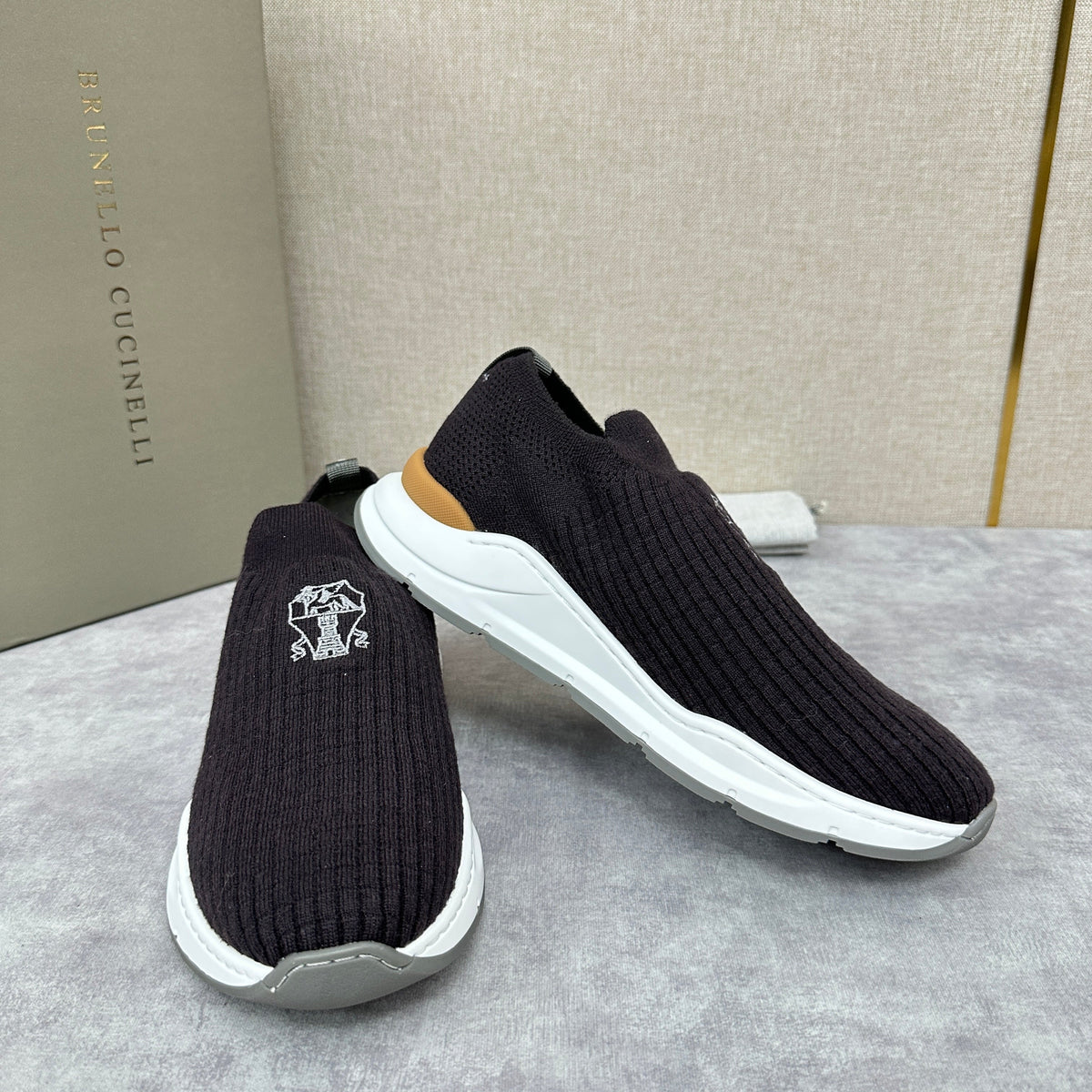 Cream Knit Quilted Sock Runner - Men's