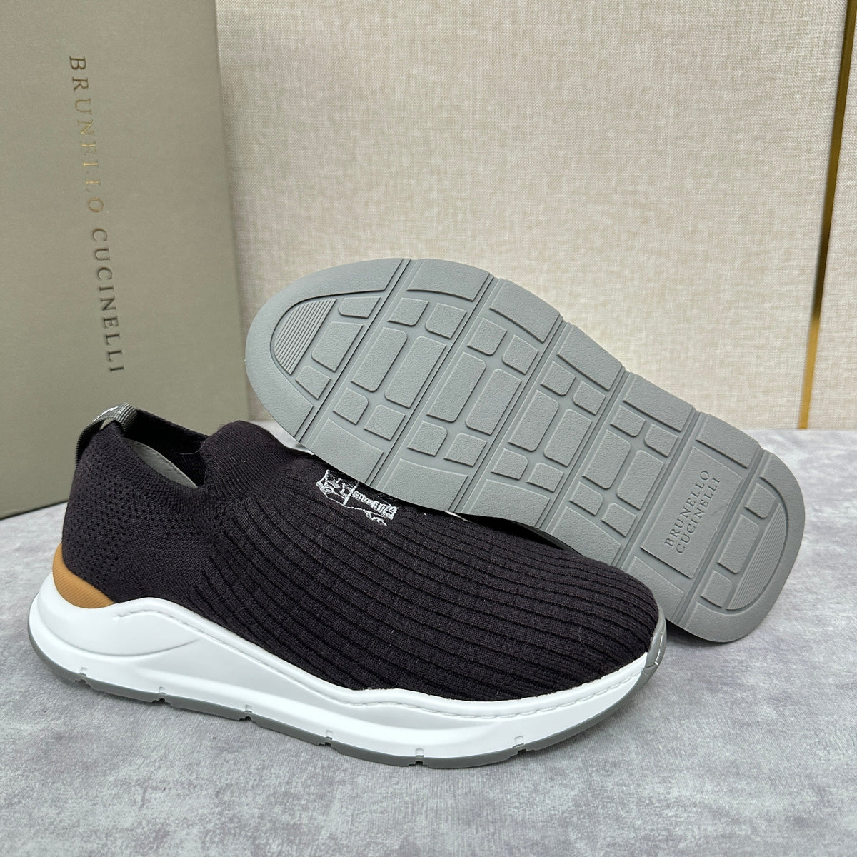 Cream Knit Quilted Sock Runner - Men's