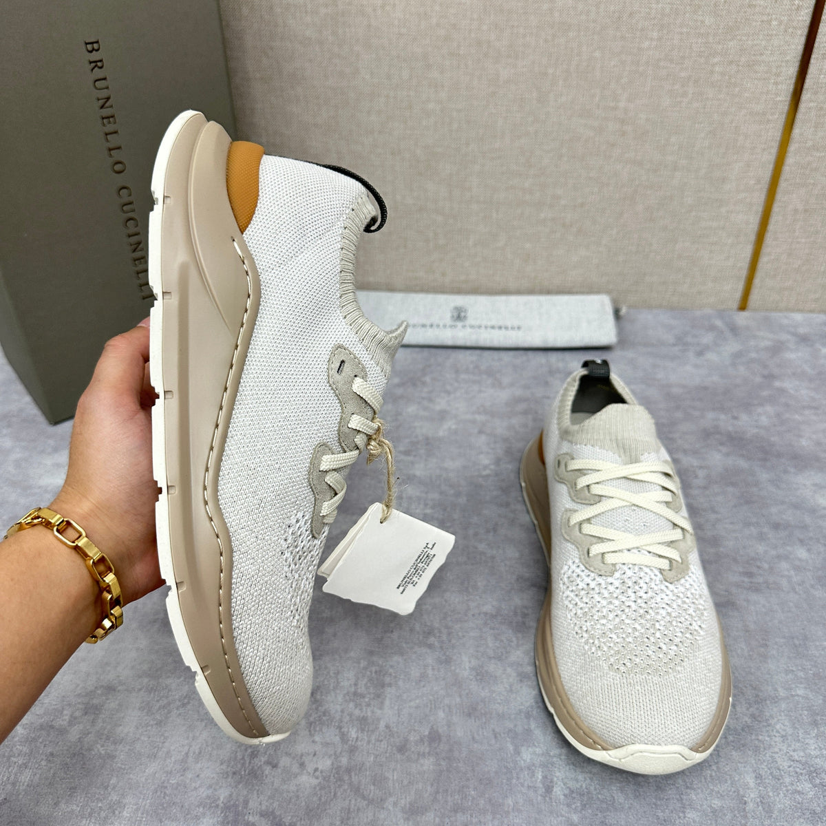 Cremefarbener Strick-Runner mit Kontrastsohle – Herren
