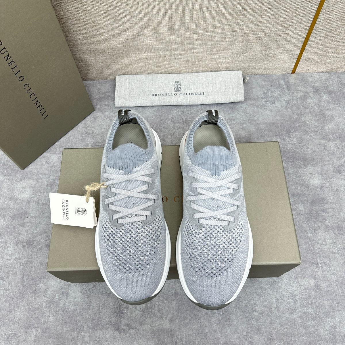 Cremefarbener Strick-Runner mit Kontrastsohle – Herren