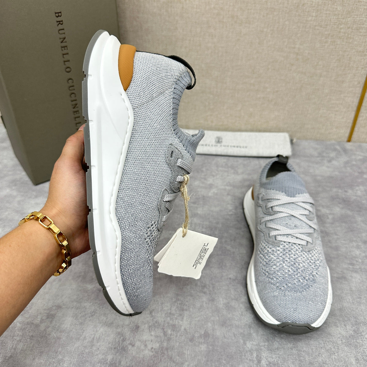 Cremefarbener Strick-Runner mit Kontrastsohle – Herren