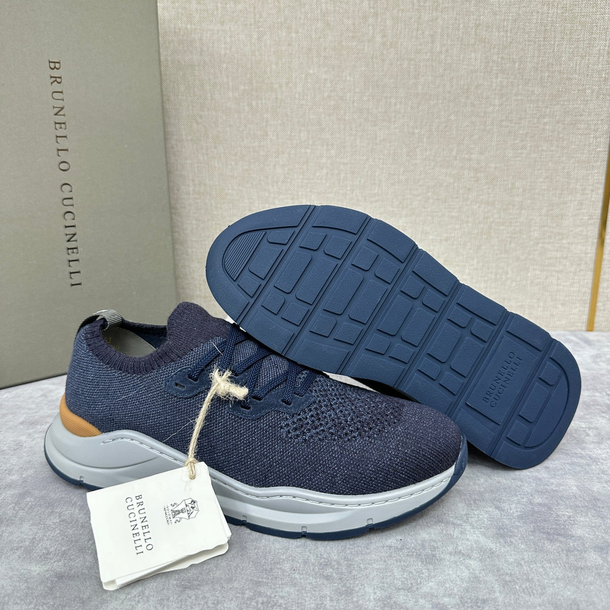 Cremefarbener Strick-Runner mit Kontrastsohle – Herren