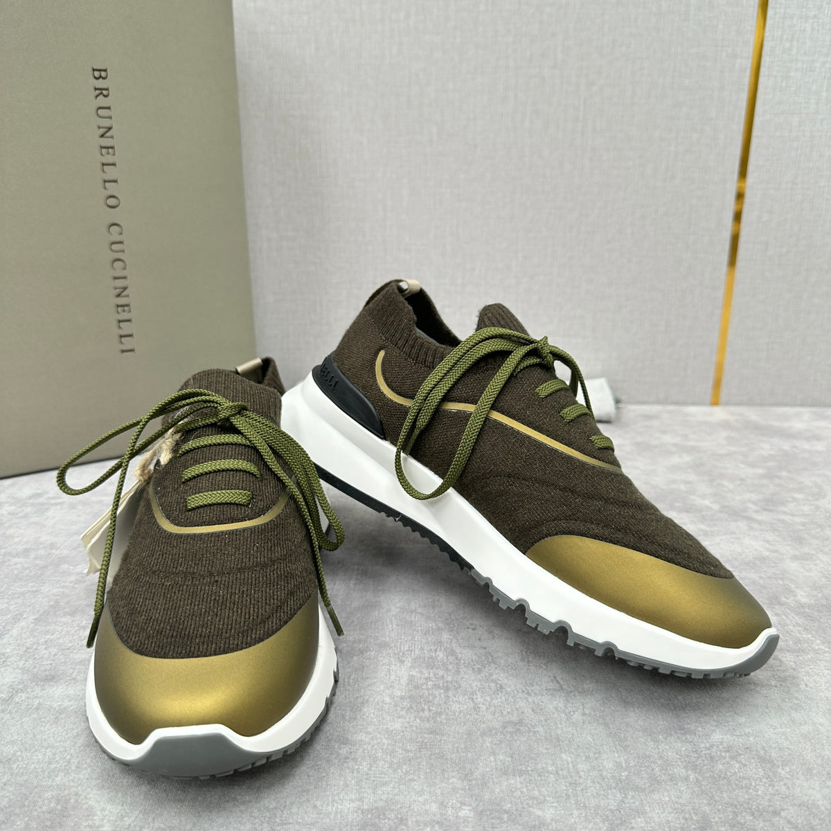 Cream Knit Lug-Sole Runner - Men's