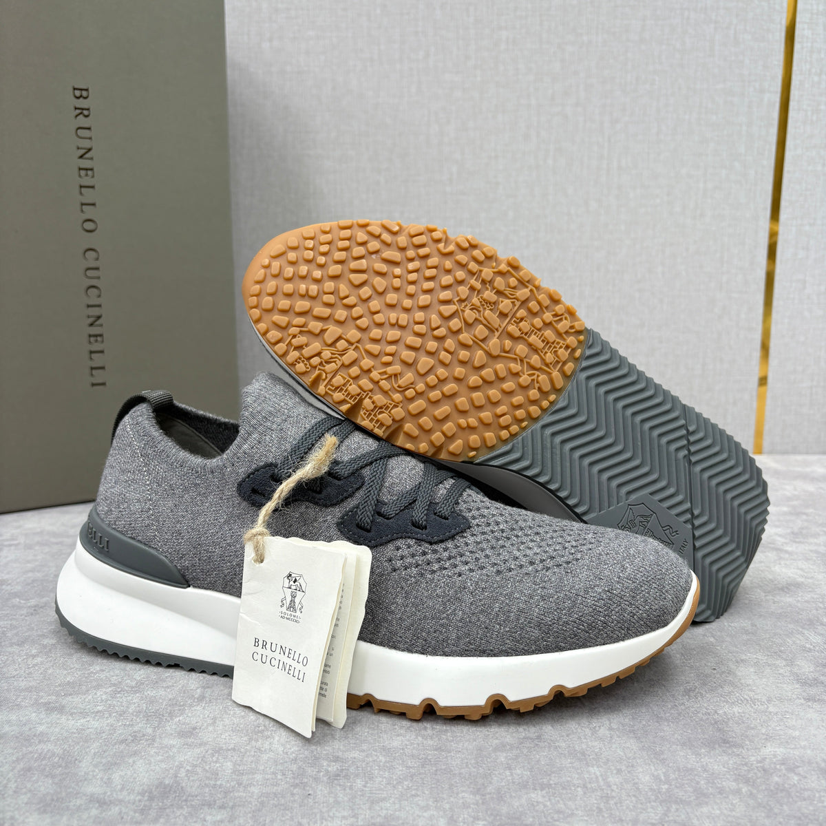 Graue Strick-Sneaker mit Profilsohle – Herren