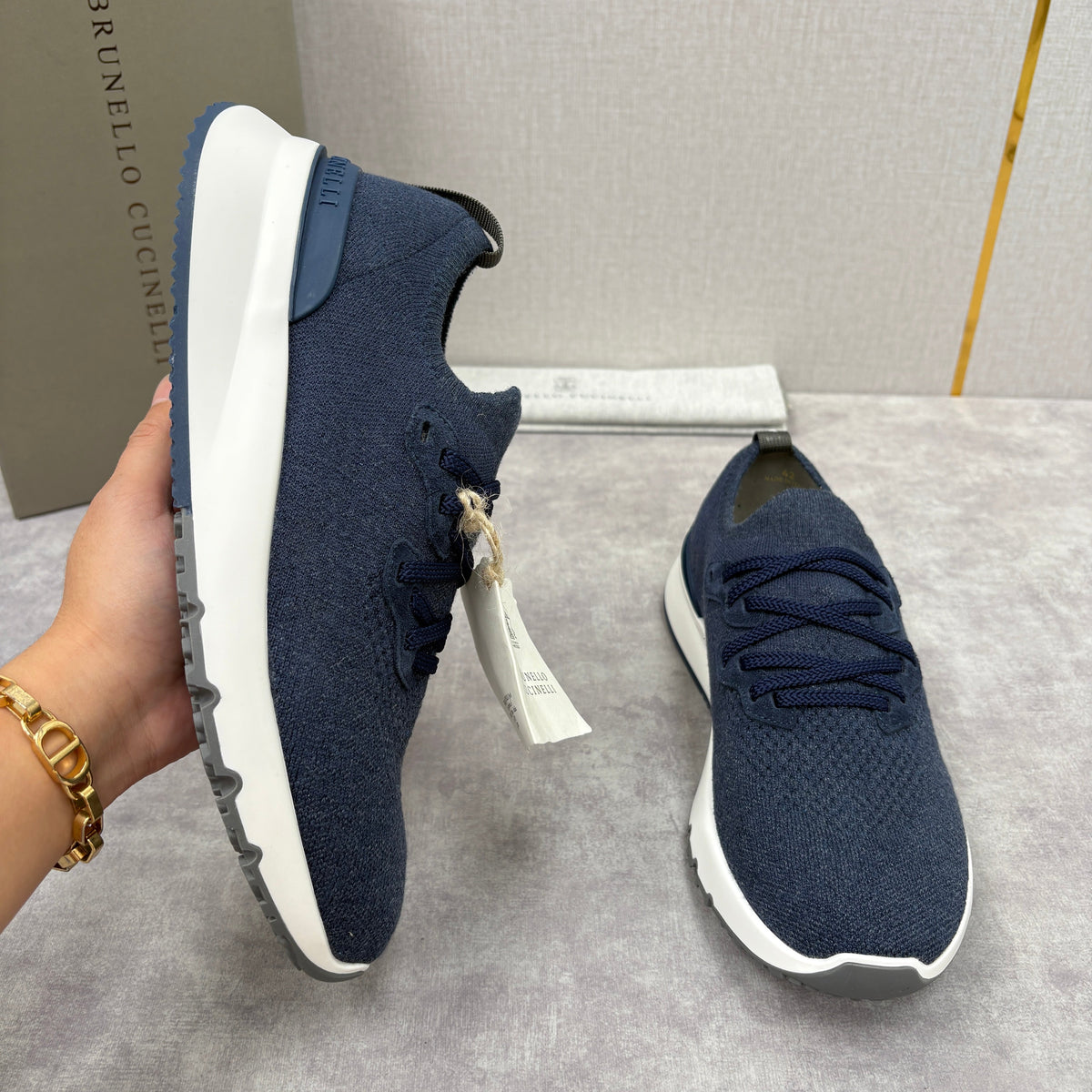 Graue Strick-Sneaker mit Profilsohle – Herren