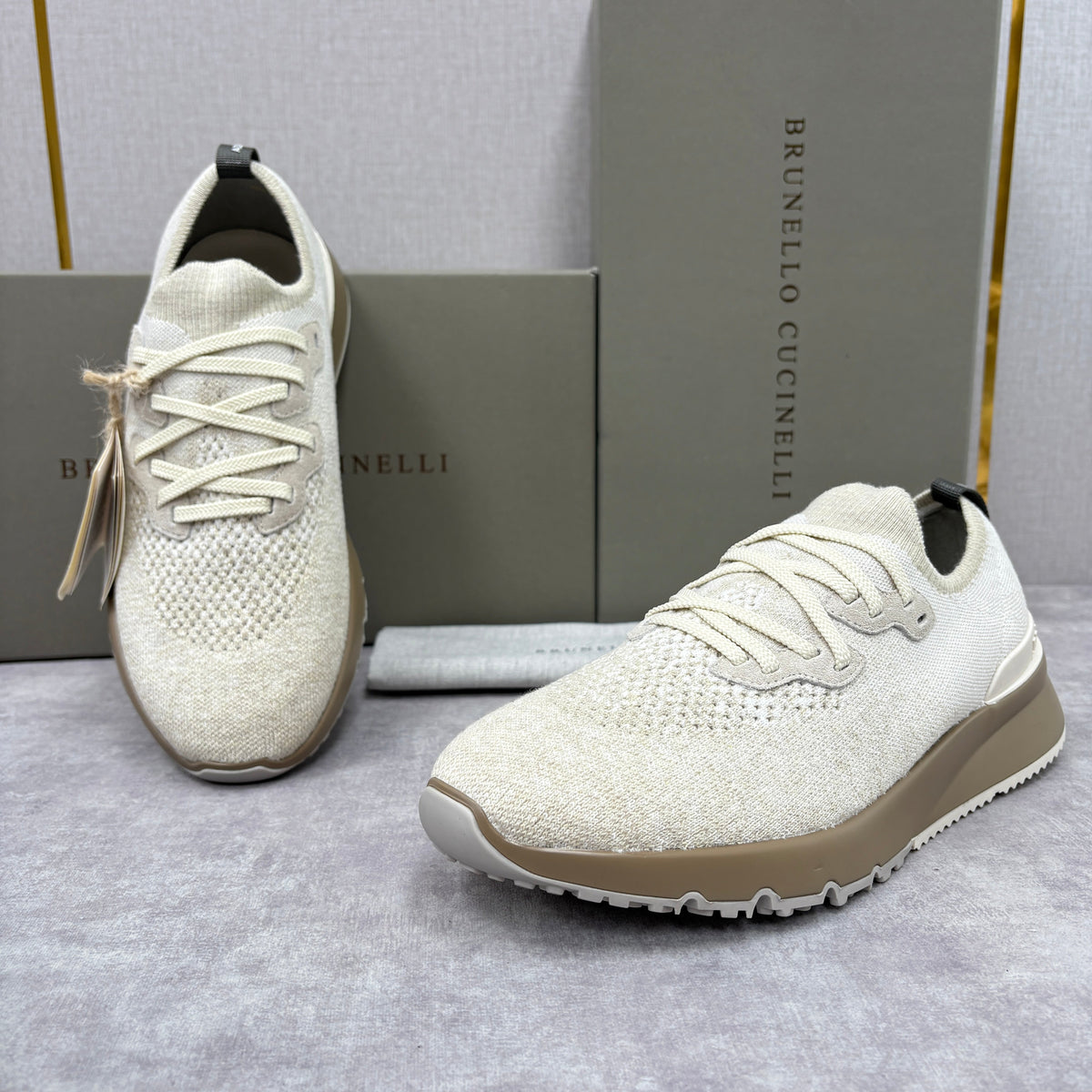 Graue Strick-Sneaker mit Profilsohle – Herren