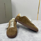Brauner Wildleder-Low-Top mit Kontrastsohle – Herren