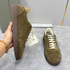 Brauner Wildleder-Low-Top mit Kontrastsohle – Herren